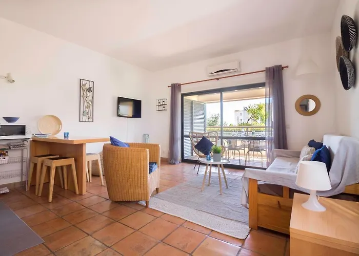 Alegria Apartment *